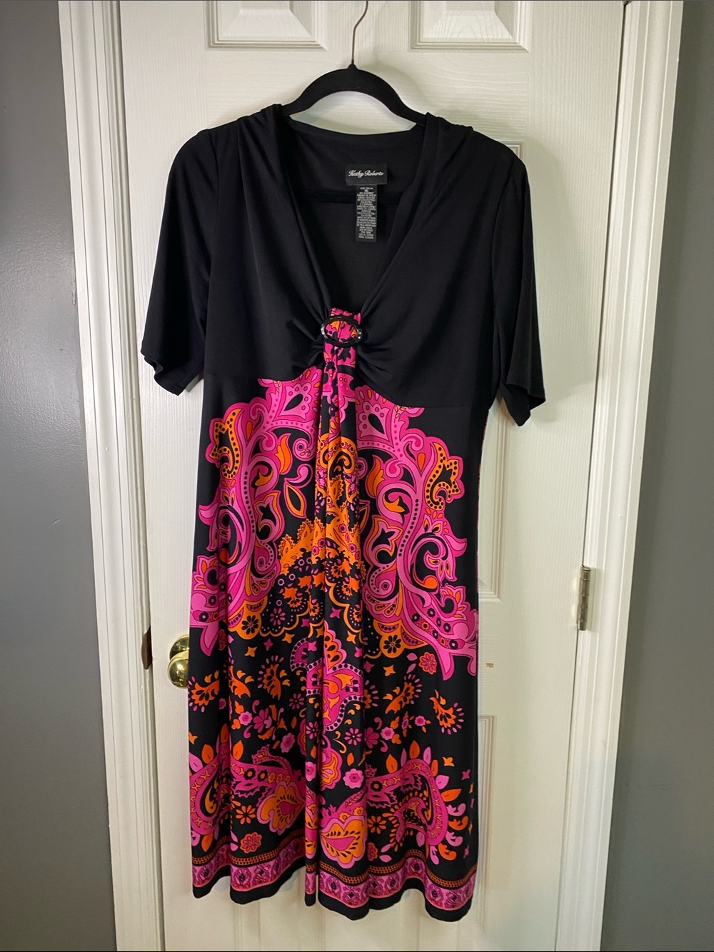 Kathy Robert’s Black Midi Dress with Pink & Orange Paisley Motif Size 16.
